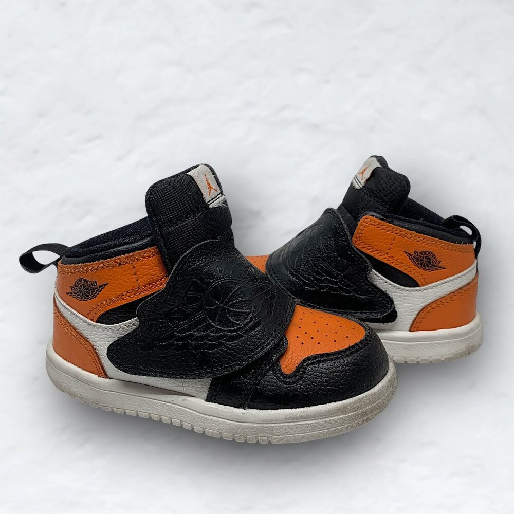 Air Jordan BQ7196-008 8C Shoes (Children Size)